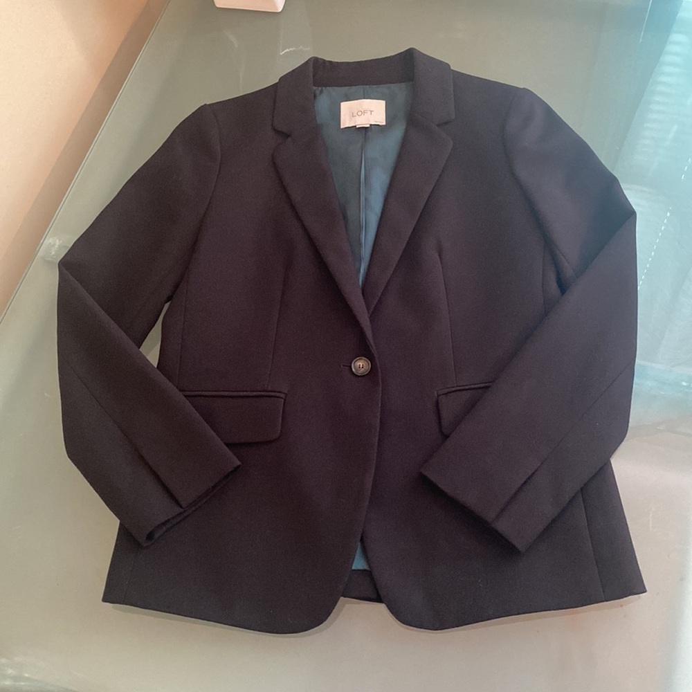 ANN Taylor Blazer Ann Taylor Notched Single Button Blazer Size 2P